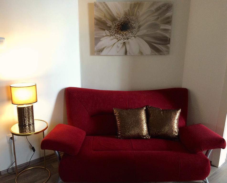 Hello Downtown Apartment - Eiffel Budapest Room photo